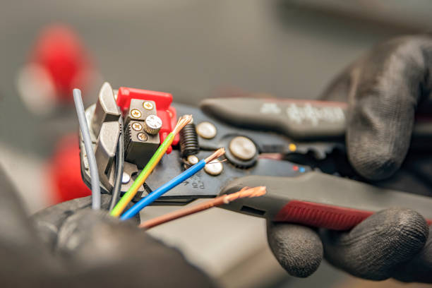 Best Licensed Electrician  in Mountain Top, PA